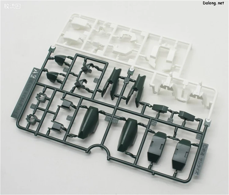 高达铁血的奥尔芬斯 HG 1/144 普通版 34 雷金雷兹朱丽雅 - 图片